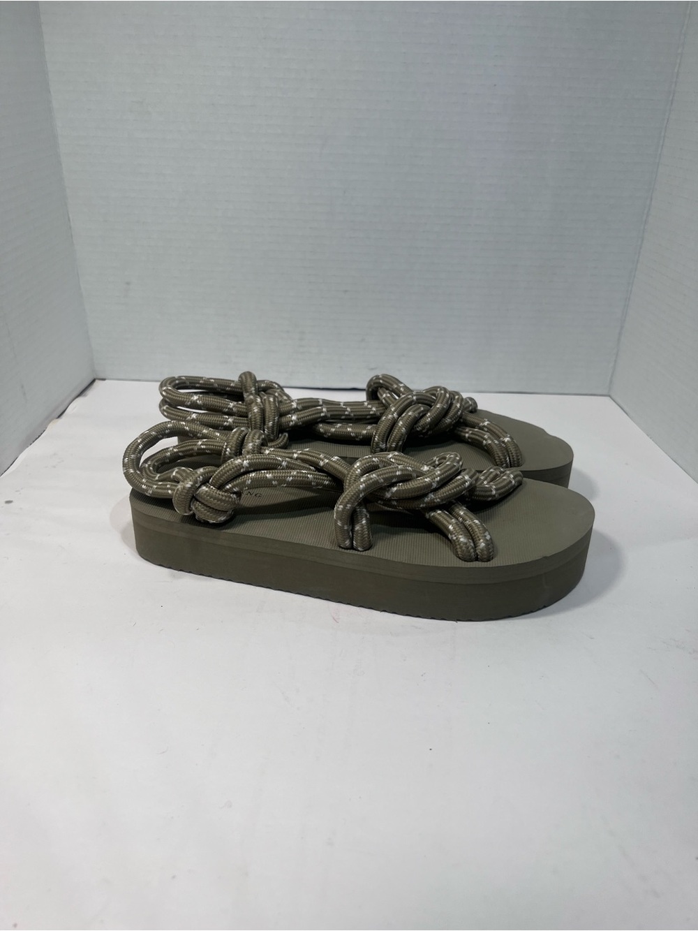 Knotted Rope Platform Sandal - Olive